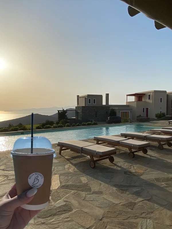 Cafe lounge cup